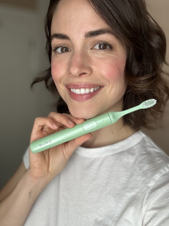 SURI-toothbrush-reviewIMG_8790